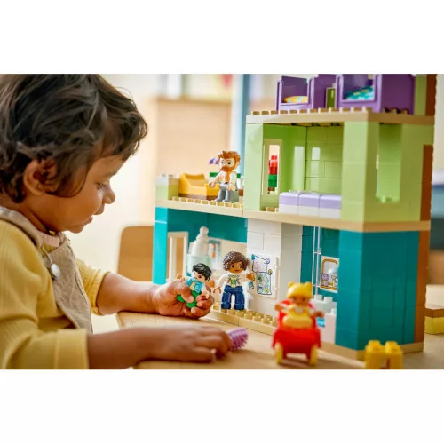 LEGO DUPLO Town 10470 3 az 1-ben modern családi ház figurákkal