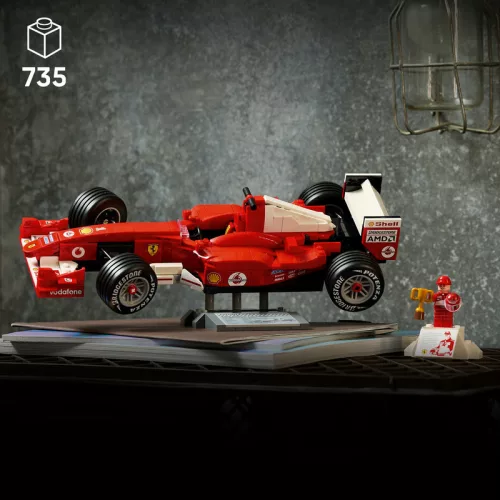LEGO Icons 11375 Ferrari F2004 és Michael Schumacher