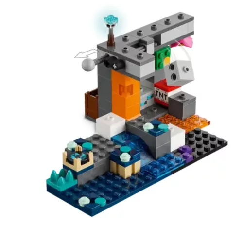 LEGO Minecraft 21274 Találkozás az Őrzővel