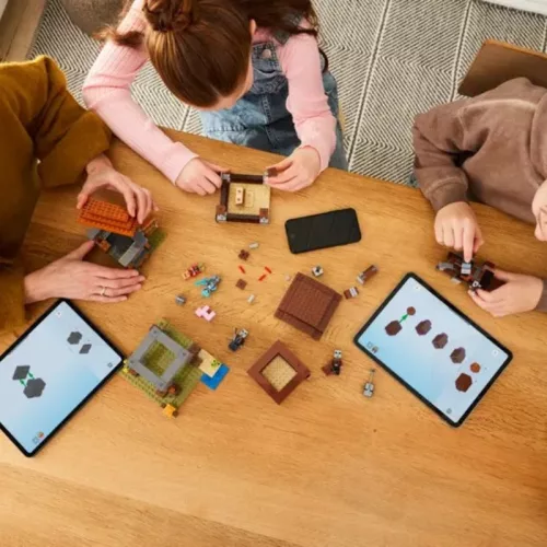 LEGO Minecraft 21278 A Fosztogató őrtorony és a Romboló