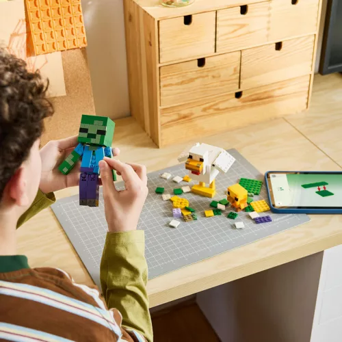 LEGO Minecraft 21582 Csirke zsokéi építőkészlet