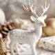 Karácsonyi dekorációs szarvas figura – fehér arany aganccsal