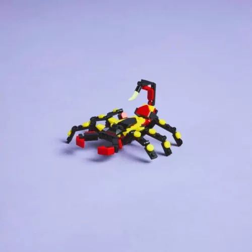LEGO Creator 31159 Vadállatok: Meglepetésekkel teli pók
