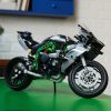 LEGO Technic 42170 Kawasaki Ninja H2R motorkerékpár