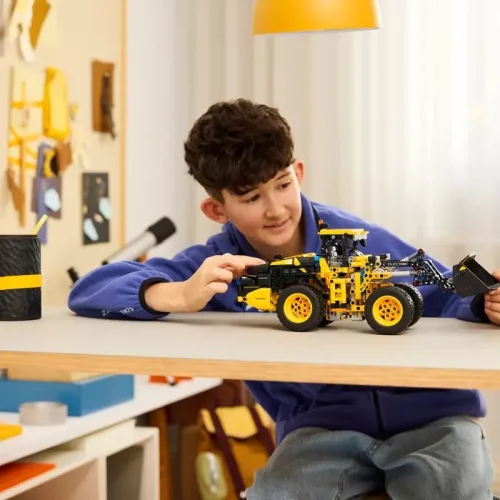 LEGO Technic 42209 Volvo L120 Electric kerekes rakodógép