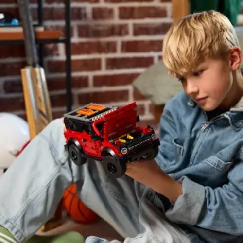 LEGO Technic 42213 Ford Bronco SUV