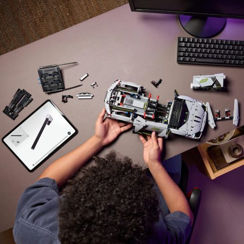 LEGO Technic 42214 Lamborghini Revuelto szuper sportautó