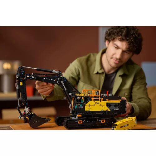 LEGO Technic 42215 Volvo EC500 Hybrid exkavátor