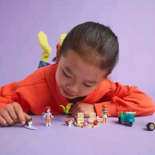 LEGO Friends 42641 Szörföző kutyák és robogós kalandok