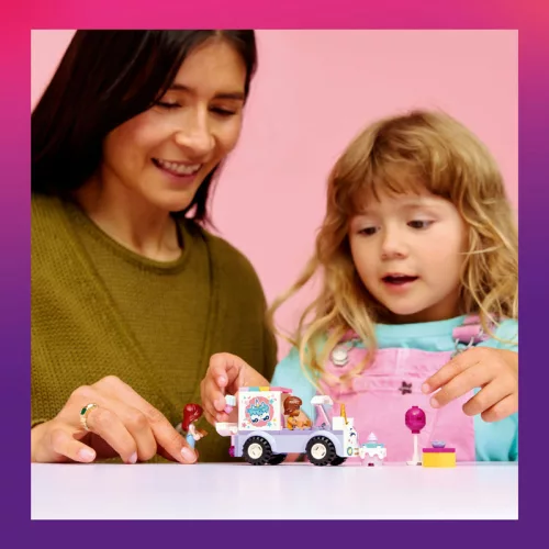 LEGO Friends 42675 Unikornisos tortaszállító autó