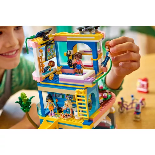 LEGO Friends 42689 Heartlake City klubház