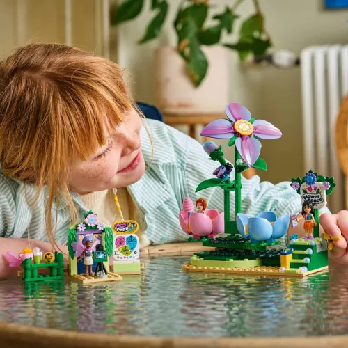 LEGO Friends 42702 Körhinta virágokkal és tündérekkel