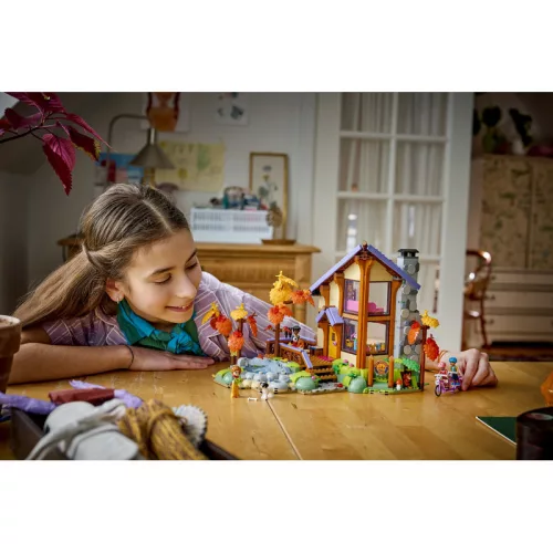 LEGO Friends 42705 Otthonos kabin az őszi erdőben