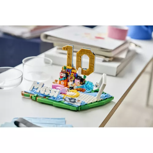 LEGO Editions 43011 Lionel Messi – A futball legjobb pillanatai