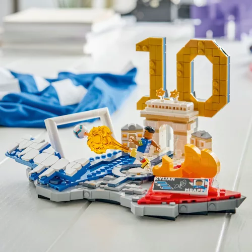 LEGO Editions Kylian Mbappé – A futball legjobb pillanatai 43013