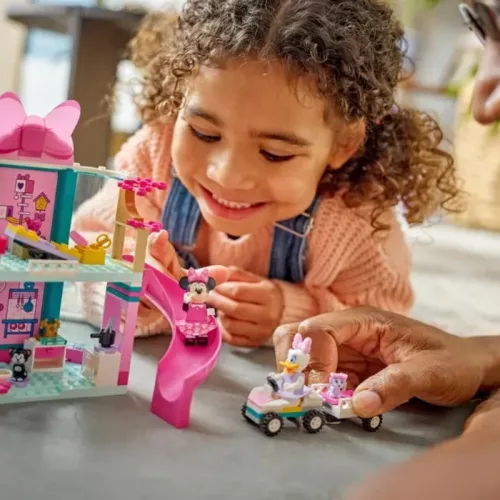 LEGO Disney 43274 Minnie kisállatpanziója
