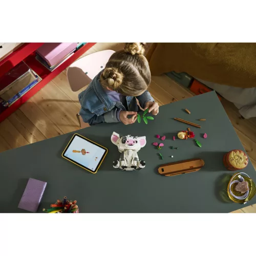 LEGO® Disney Vaiana: Pua – építőjáték készlet, 885 db