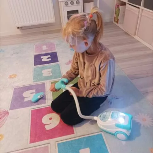 Elemes játékporszívó kék-fehér színben