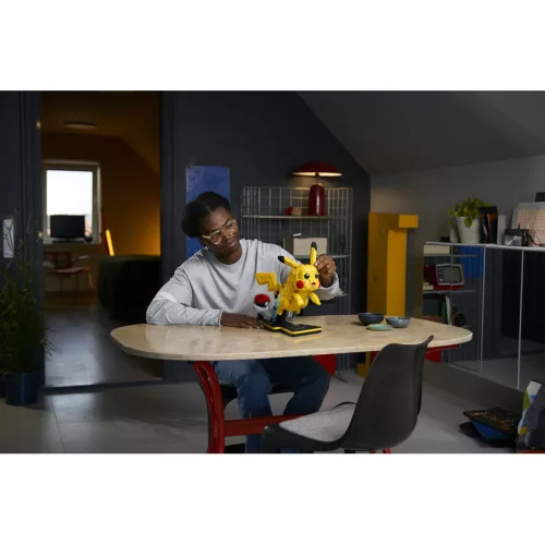 LEGO Pokémon 72152 Pikachu és Pokélabda építőkészlet – 2050 db
