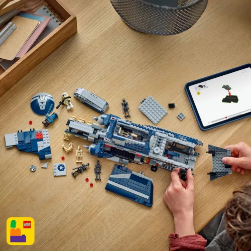 LEGO Star Wars 75435 Szeparatisták MTT csapatszállítója a feluciai csatában