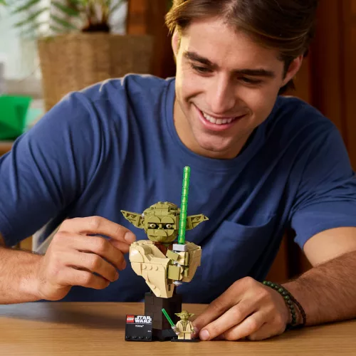 LEGO Star Wars 75255 mellszobor – Yoda