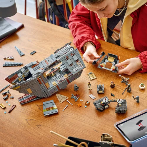 LEGO Star Wars 75453 Offworld homokfutó és Mudhorn