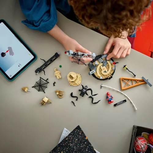 LEGO Super Heroes Marvel 76334 Pókember és Homokember óriásicsatája