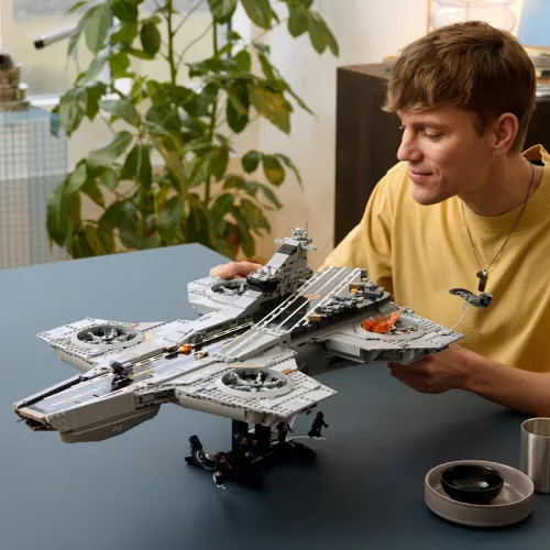 LEGO Marvel Super Heroes 76042 A S.H.I.E.L.D. Helicarrier