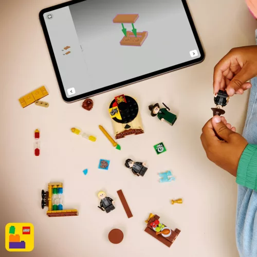 LEGO Harry Potter 76460 Roxfort kastély: A Teszlek Süveg kiválasztási ceremóniája
