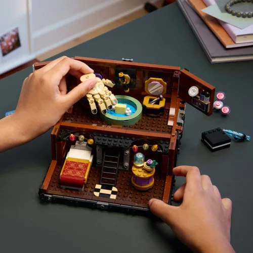 LEGO Wednesday 76785 Izé lakhelye