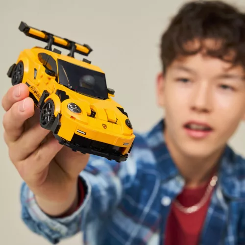 LEGO Speed Champions 77239 Porsche 911 GT3 RS szuperautó