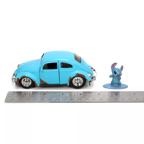 Disney Stitch modellautó figurával – 1959 VW Beetle (1:32) – Stitch