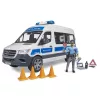 Bruder 02683 Mercedes-Benz Sprinter rendőrautó modell fénnyel és hanggal, rendőr figurával