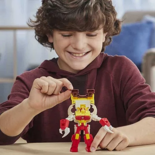 Transformers Cyberverse Adventures átalakítható robotfigura – Repugnus (11 cm)