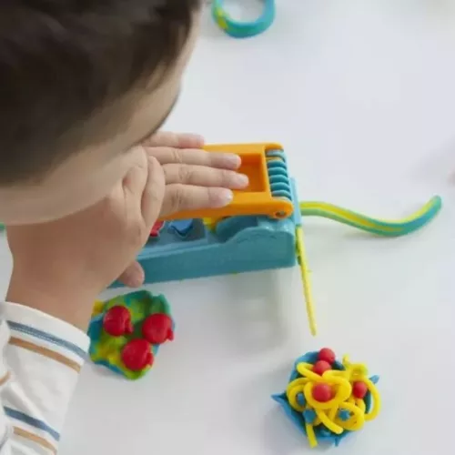 Play-Doh Fun Factory Starter Set