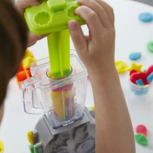 Play-Doh Swirlin Smoothies játékturmix gyurmaszett