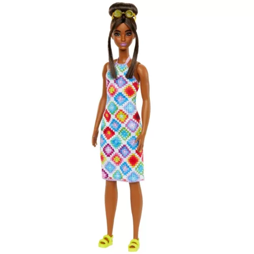 Barbie Fashionistas barátok játékbaba – Barna hajú baba rombusz mintás ruhában