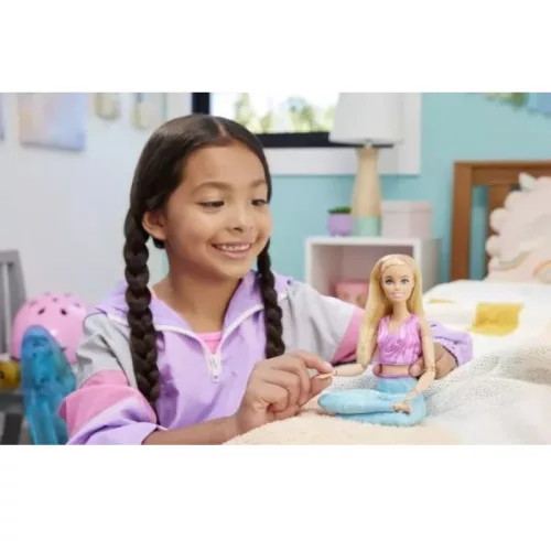 Barbie szőke hajú hajlékony jógababa játékbaba