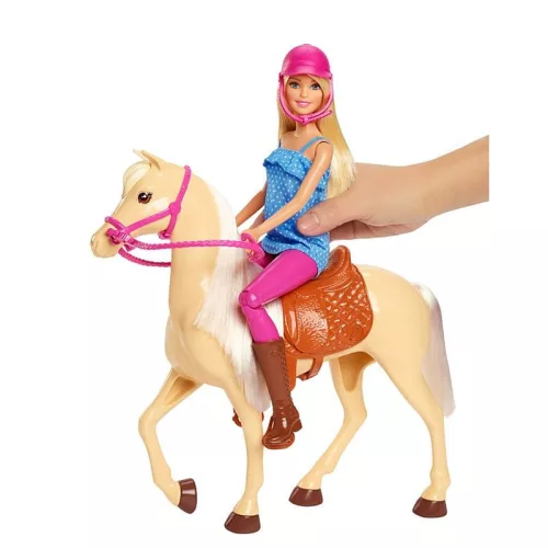 Barbie lovas játékszett babával
