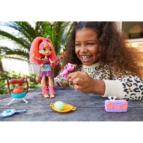 Cave Club BBQ játékszett Emberly babával és kiegészítőkkel