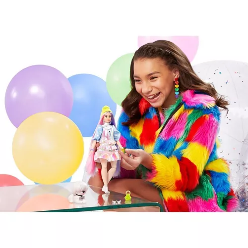 Barbie Extravagáns baba kisállattal - Felhős ruhában