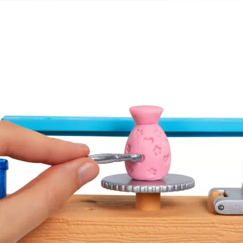 Barbie Feltöltődés műterem játékszett gyurmával és babával