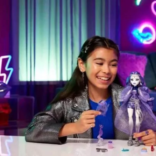Monster High baba – Spectra Vondergeist