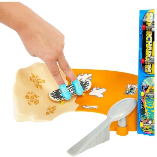 Hot Wheels Fingerboard gabonapehely gördeszkpark