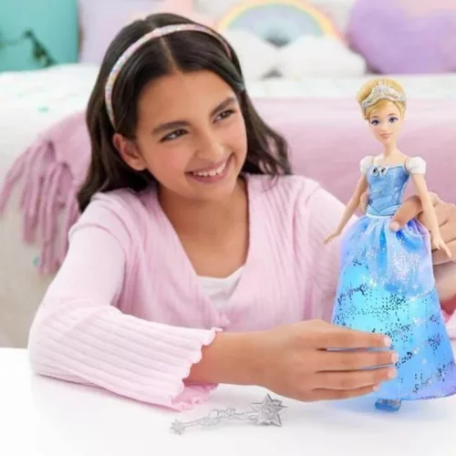 Disney Hercegnők divatbaba – Hamupipőke