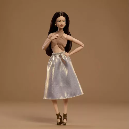 Barbie Signature Barbie Basics gyűjtői baba – Modell 06 barna hajjal