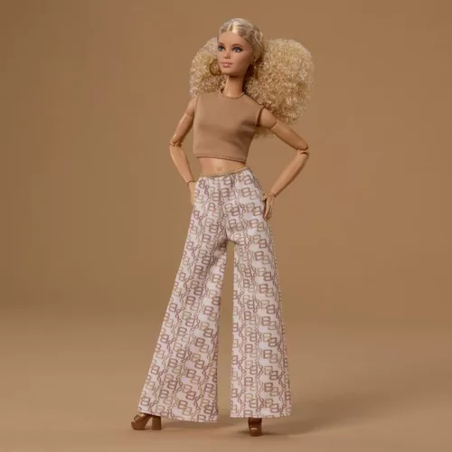 Barbie Signature Barbie Basics gyűjtői baba – szőke