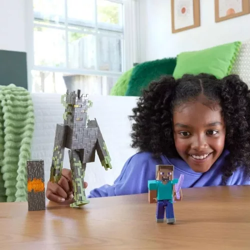 Minecraft The Creaking figura hanggal és fénnyel