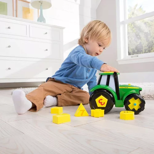 Tomy John Deere – Formaillesztő Johnny traktor