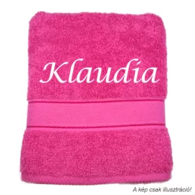 Neves törölköző hímzett Klaudia felirattal